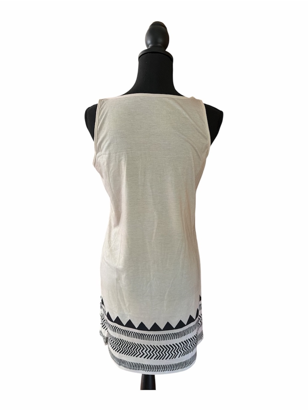 Sleeveless Cream Tribal Hem Shift Dress - Picture 6 of 11